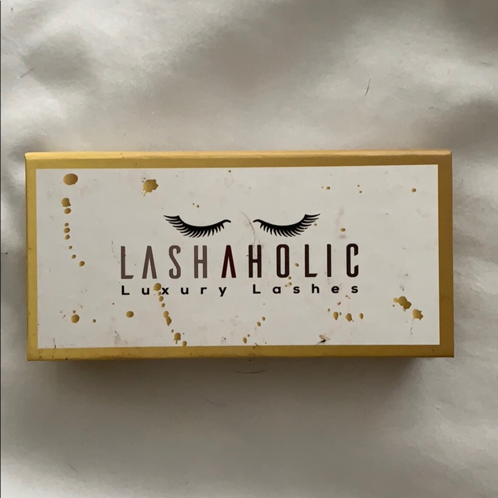 ⚡️LASHAHOLIC Lashes